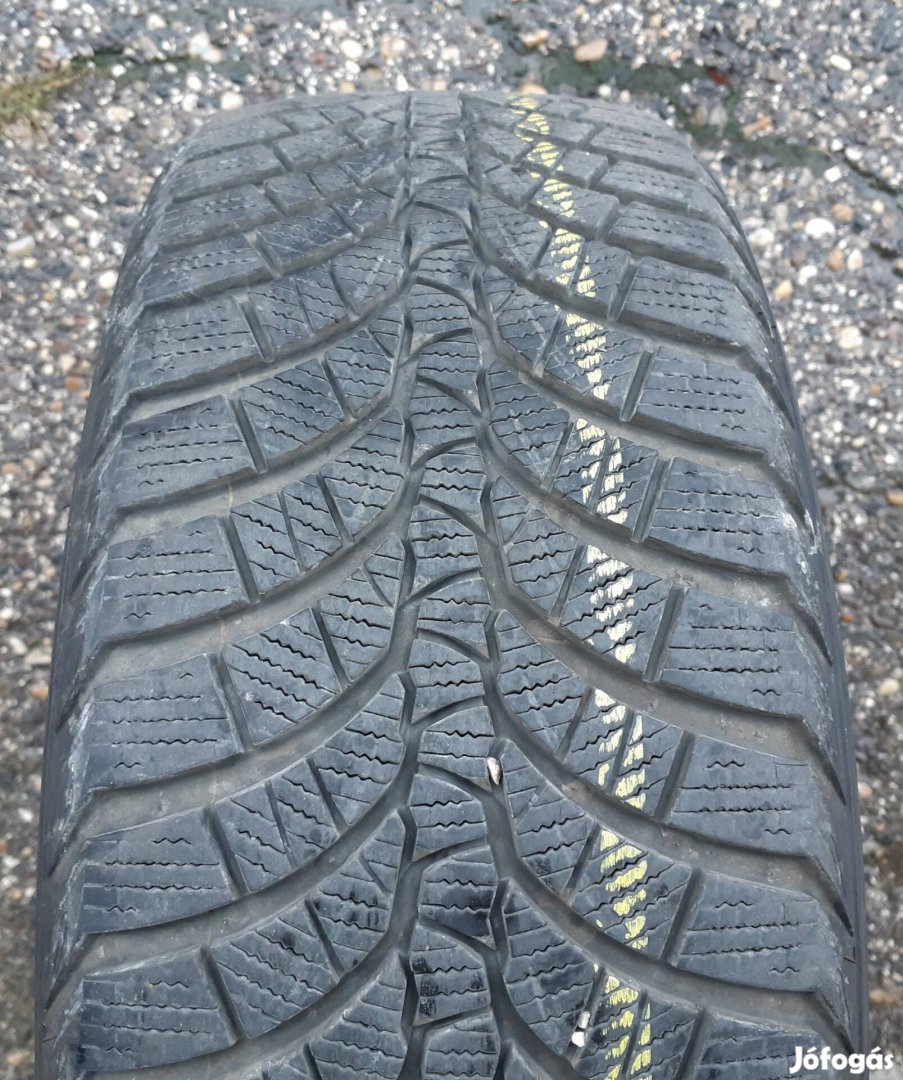 225/55 r17 Kumho Wintercraft wp71. 4db.