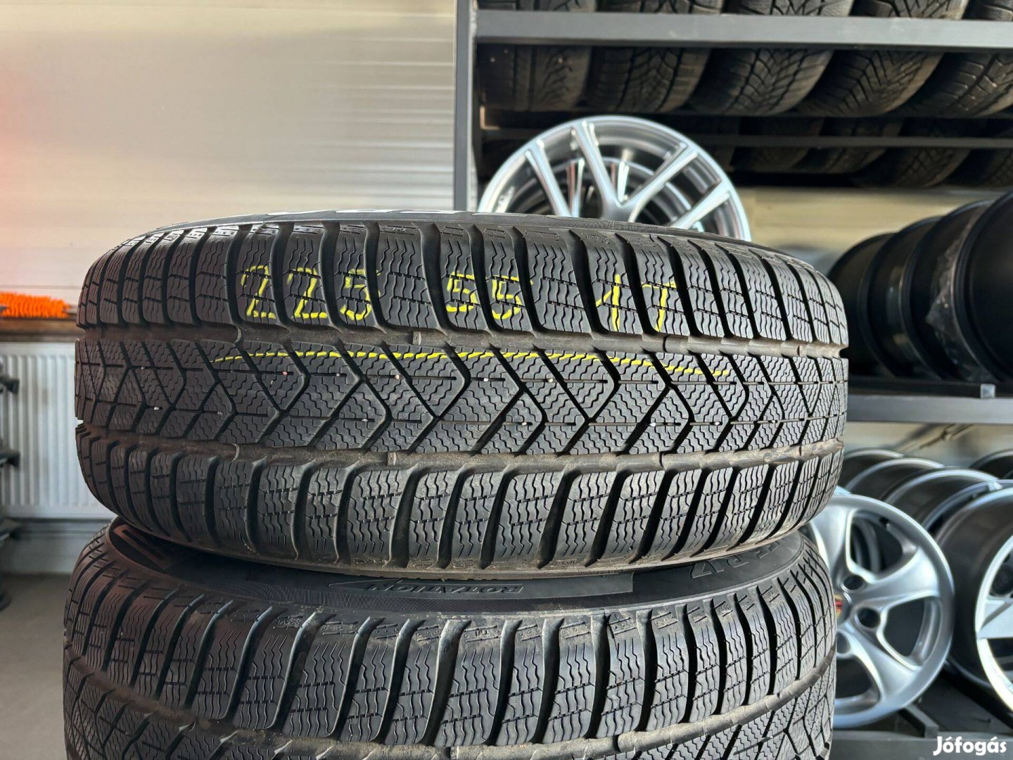 225/55 r17 Pirelli 7mm téligumi 4db eladó 225/55r17 garnitúra