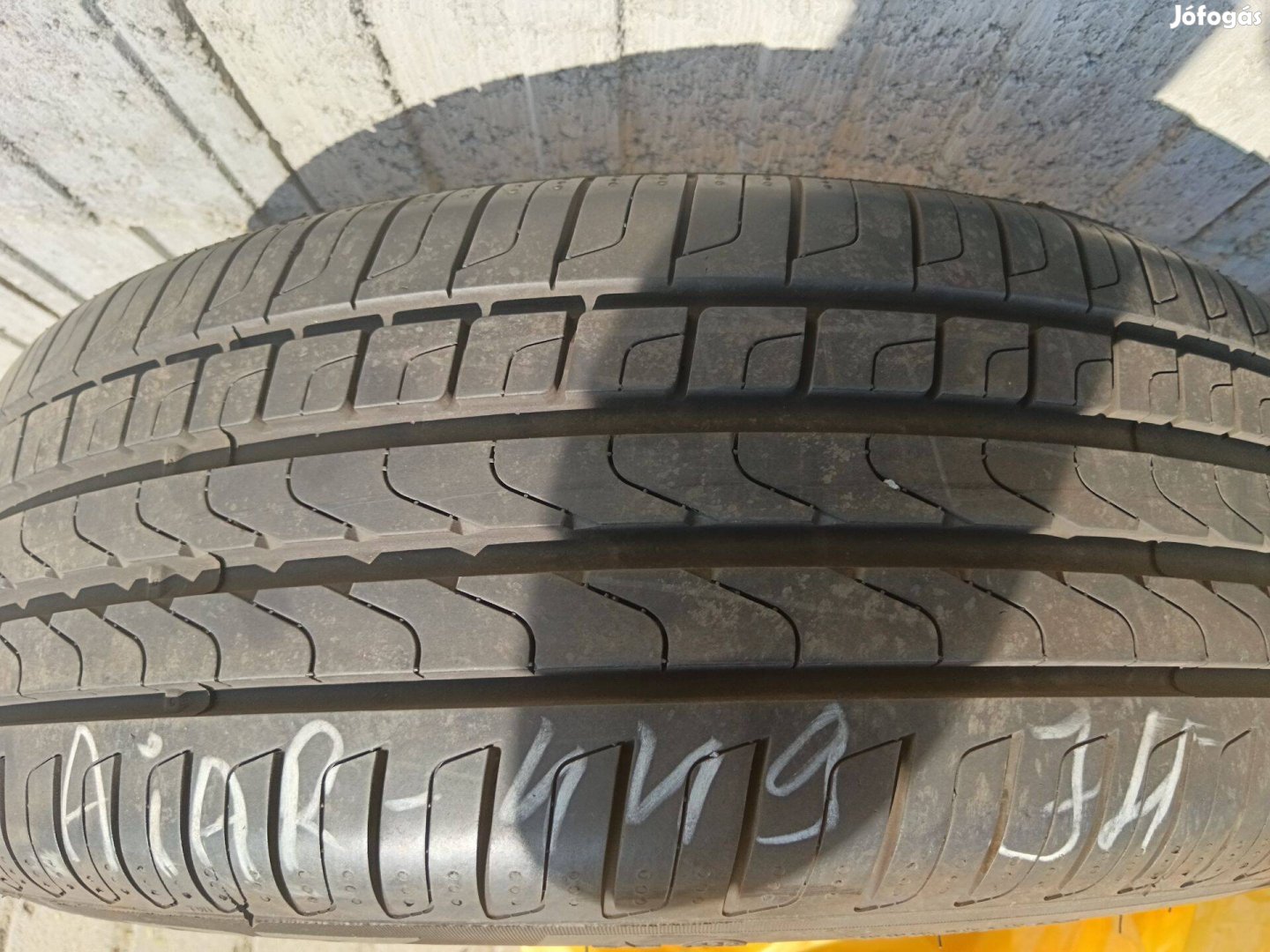 225/55 r17 Pirelli cinturato nyári gumi 4 darab
