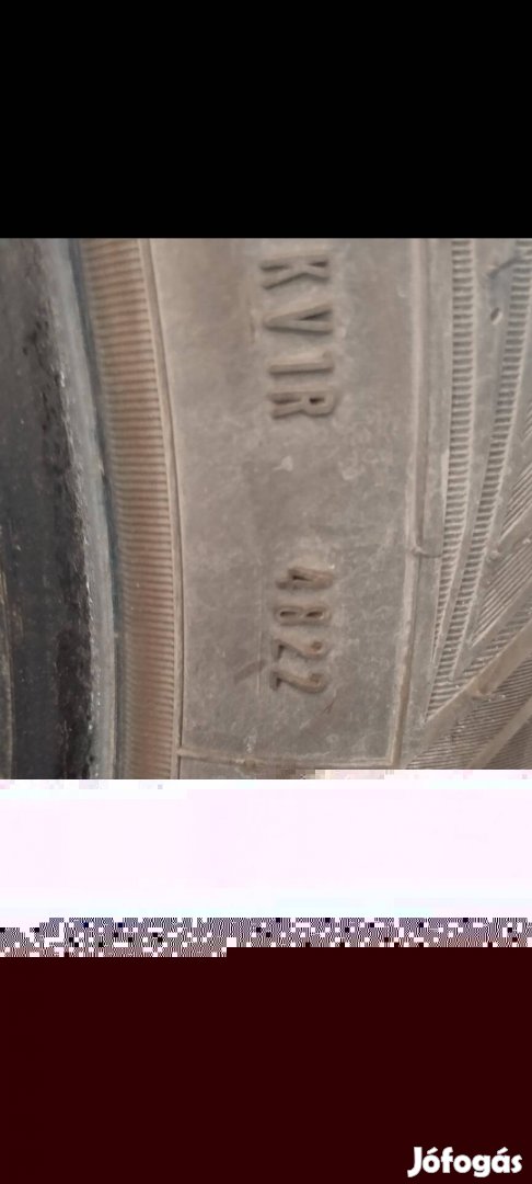 225/55 r18 Goodyear 4 évszakos Dot:4822 , 7mm-es.