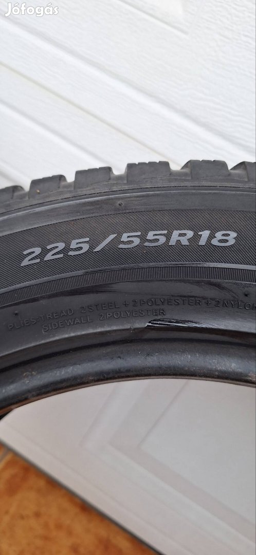 225/55 r18 Laufenn téligumi
