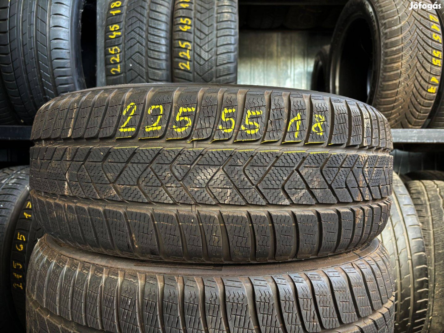 225/55 r18 Pirelli 2021 7mm téligumi 4db eladó 225/55r18 garnitúra