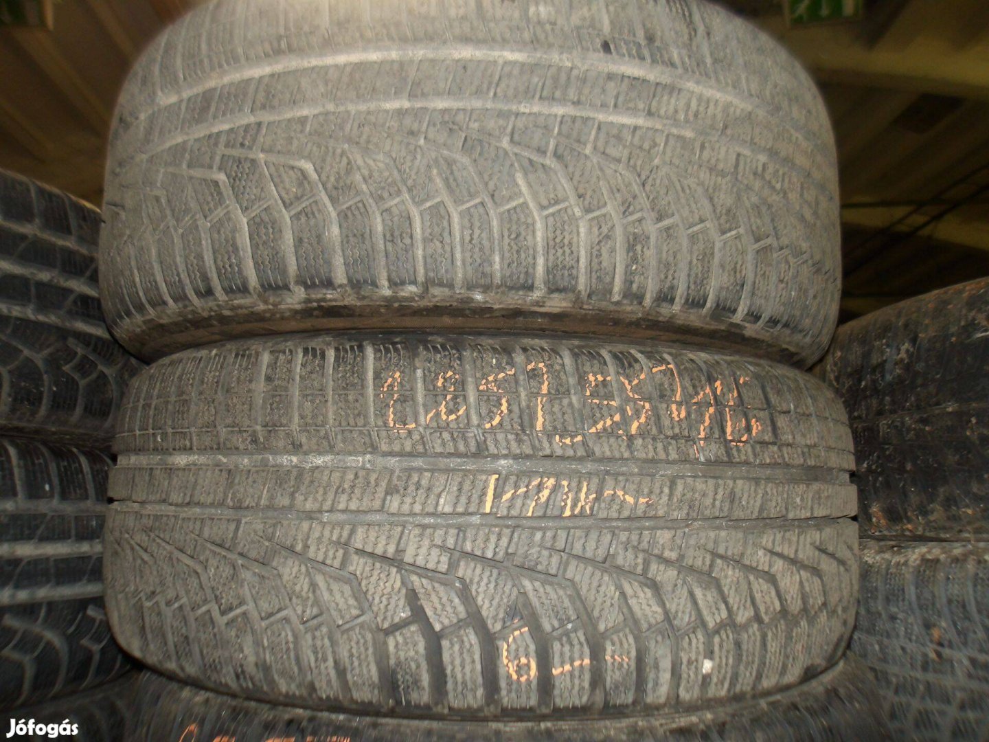 225/55r16 Hankook téli gumi ajándék szereléssel