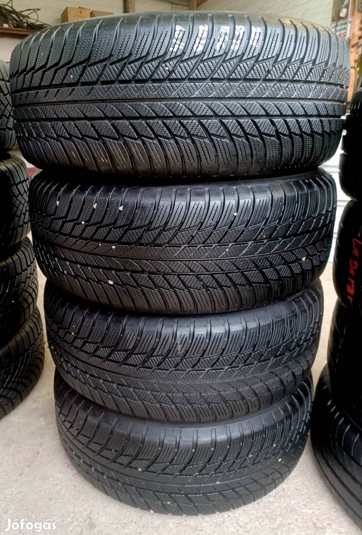 225/55r17 225/55 r17 téli 4db Defektettűrő 