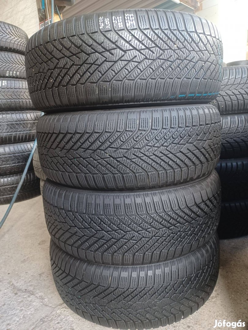 225/55r17 225/55 r17 téli 4db Pirelli 2021es