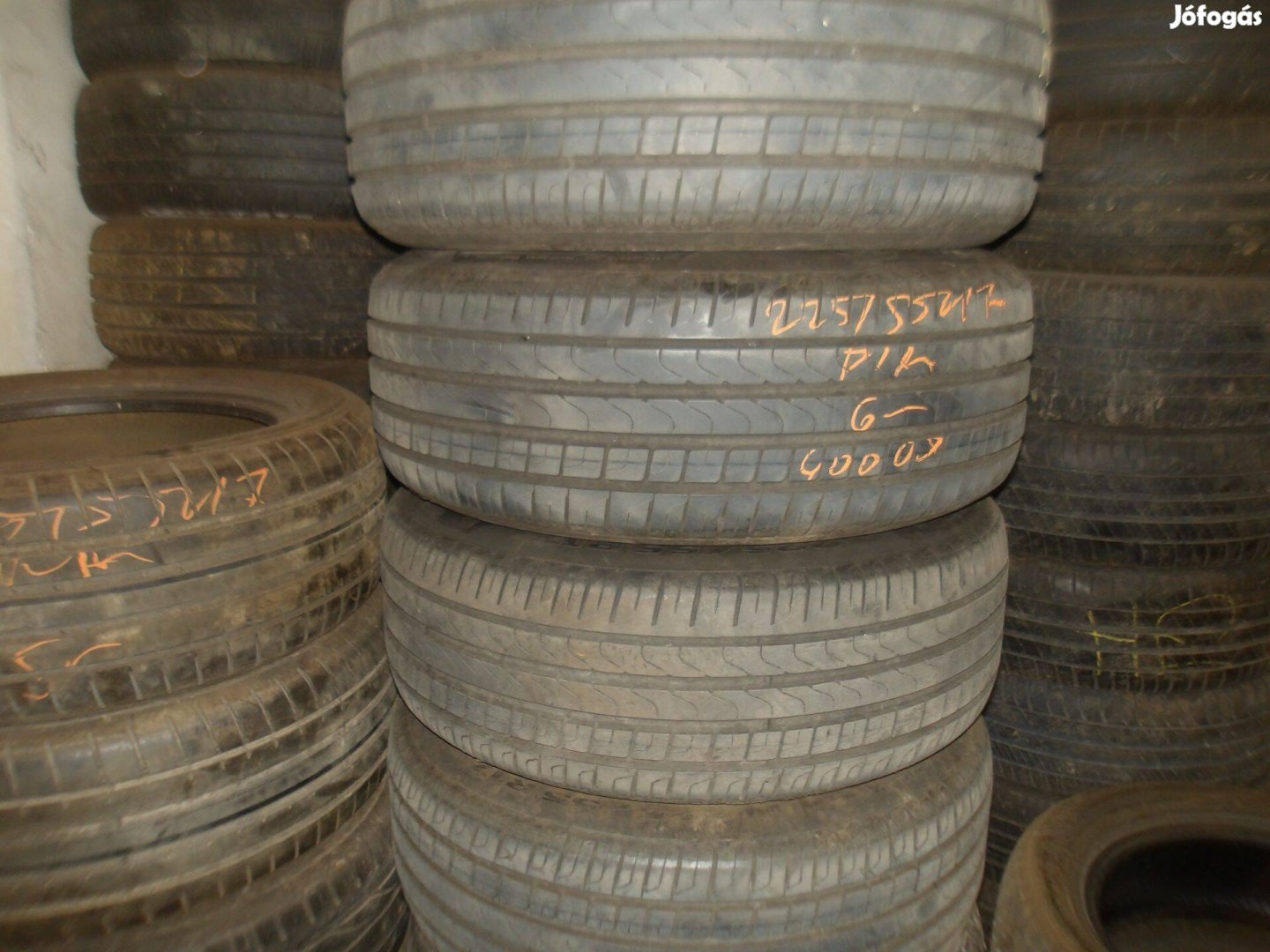 225/55r17 Pirelli nyári gumi ajándék szereléssel