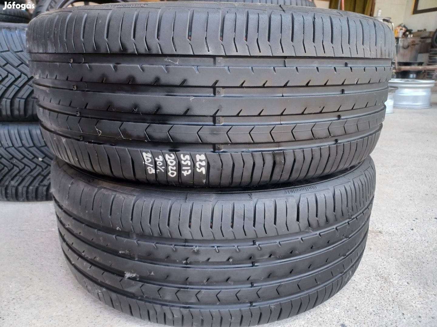 225/55r17 nyári 2db Continental 