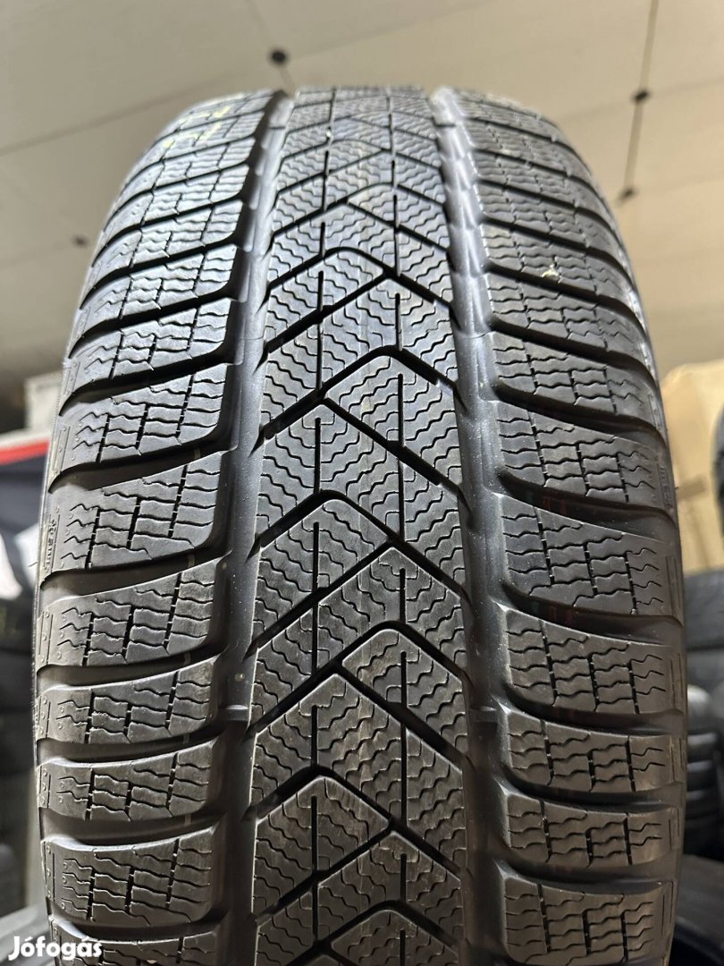 225/55r18 Pirelli téli gumi 225/55R18