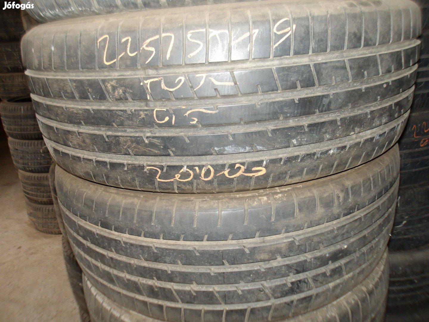 225/55r19 Toyo nyári gumi ajándék szereléssel-