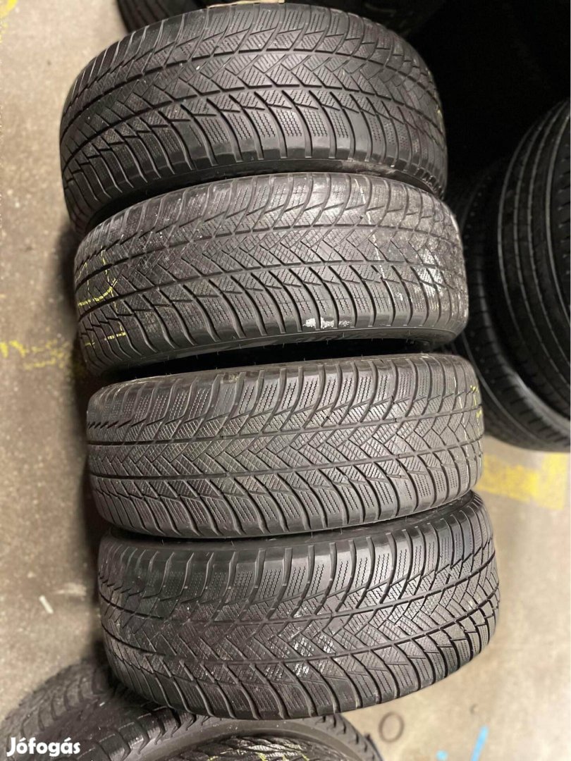 225/60R17 Bridgestone téli 225/60 R17