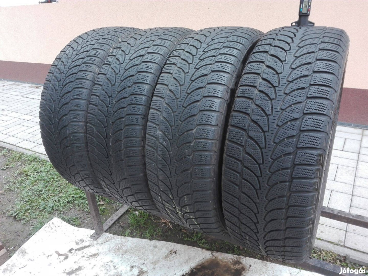 225/60R17 Bridgestone téli gumi garnitúra 225/60 r17