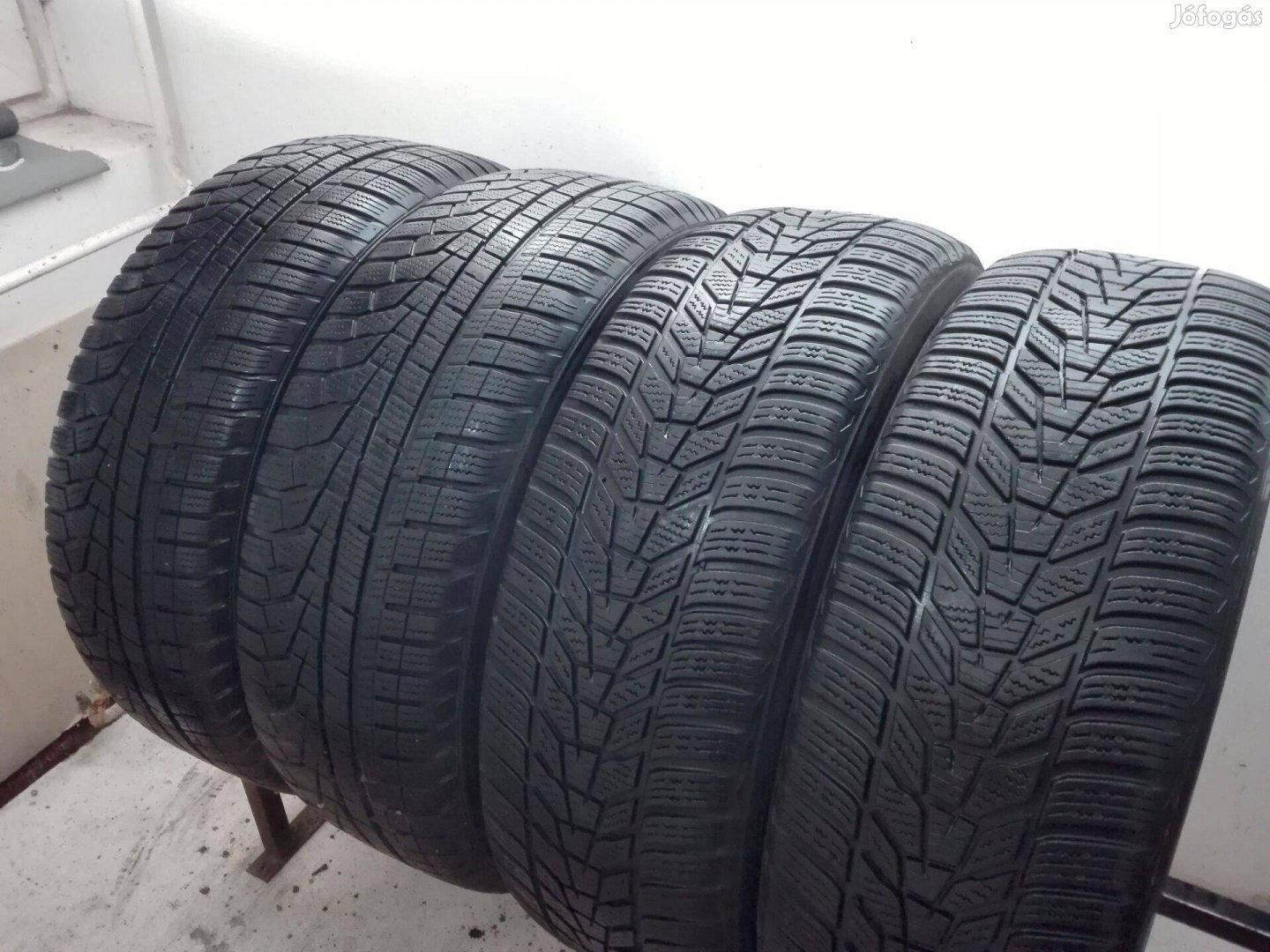 225/60R17 Hankook téli gumi garnitúra 225/60 r17