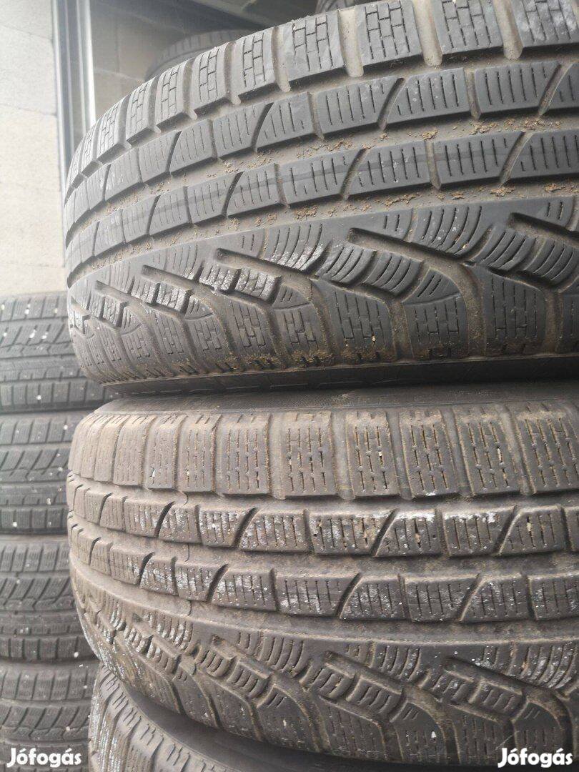 225/60R17 Pirelli téligumi