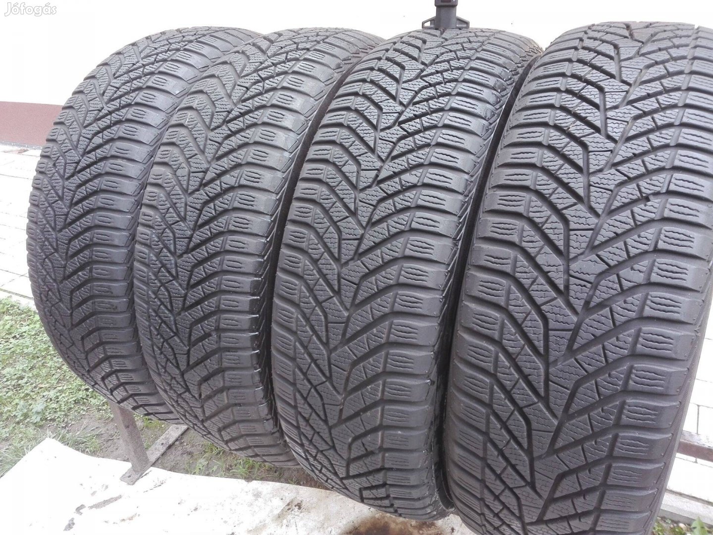 225/60R17 Yokohama téli gumi garnitúra 225/60 r17