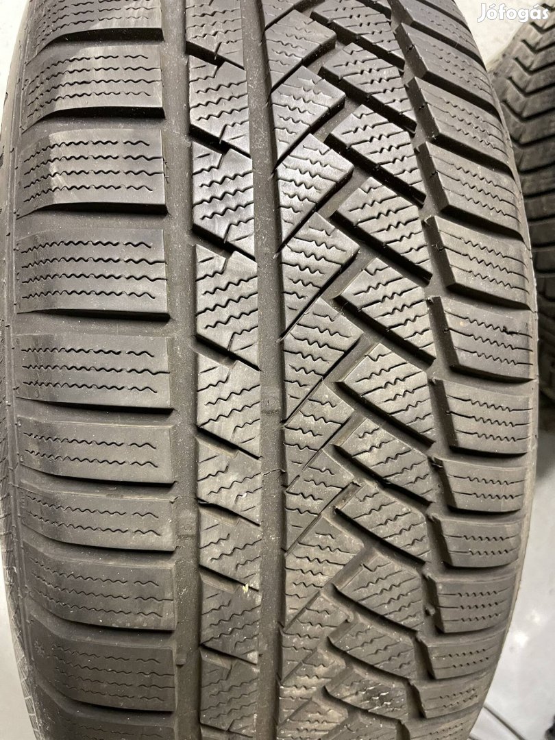 225/60R17 conti téligumik