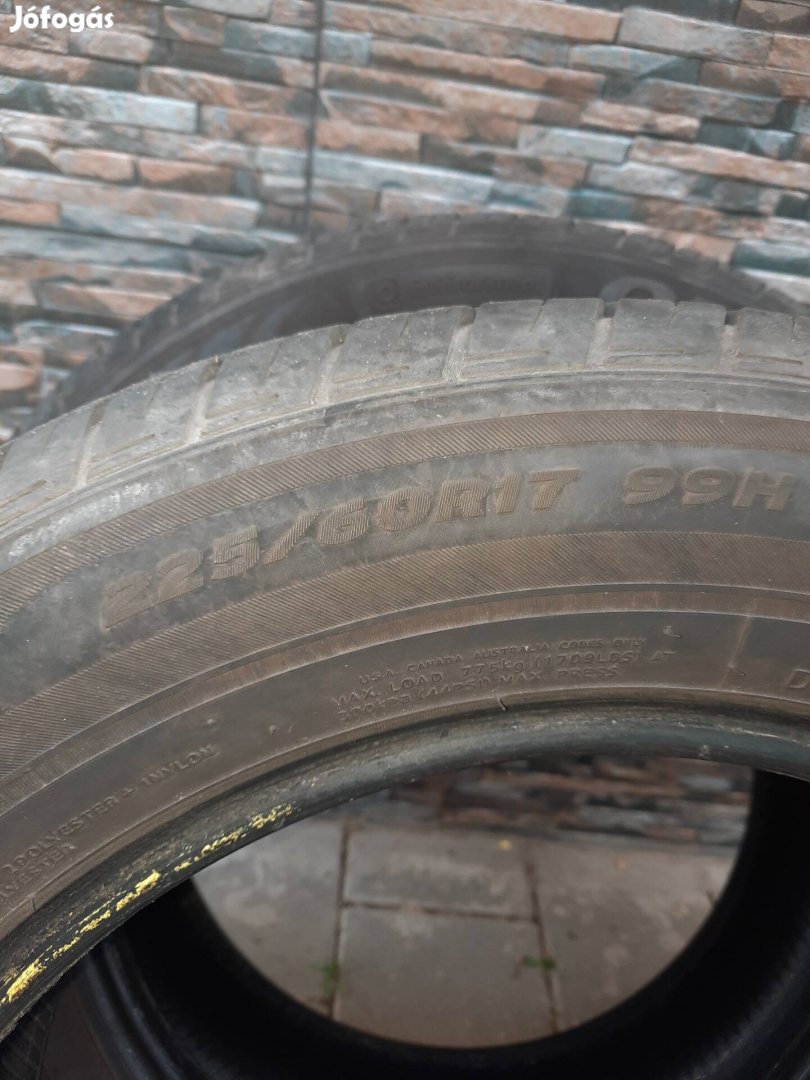 225/60R17 nyárigumi
