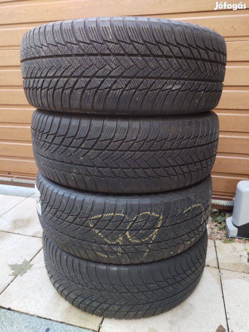 225 60 17 bridgestone 225/60 R 17 téli gumi garnitura