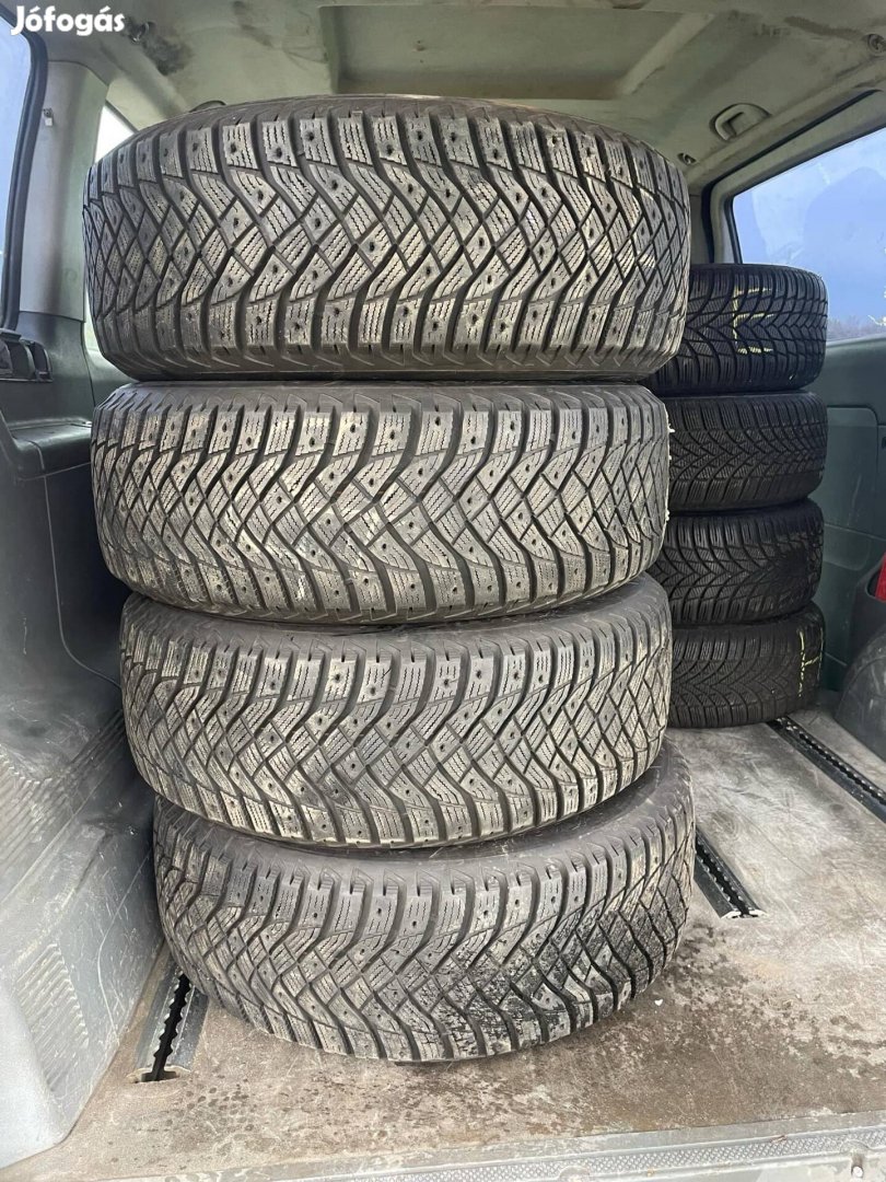 225/60 R17 225/60R17 Goodyear Ultragrip Artic2 Suv téli gumi