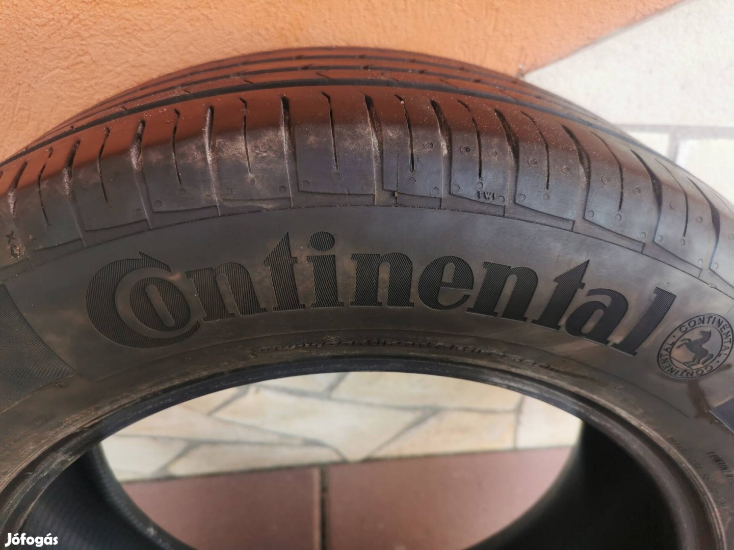 225/60 R17 Continental nyárigumi 