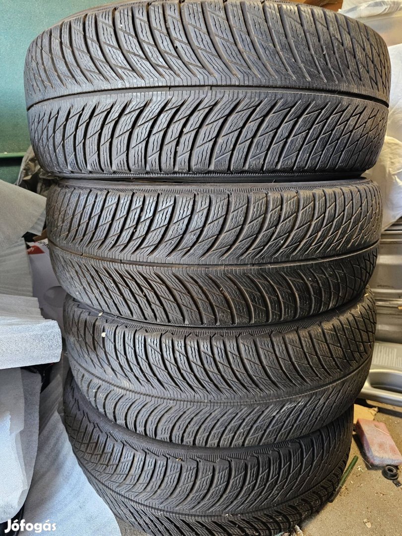 225/60 R17 Téligumik Michelin 