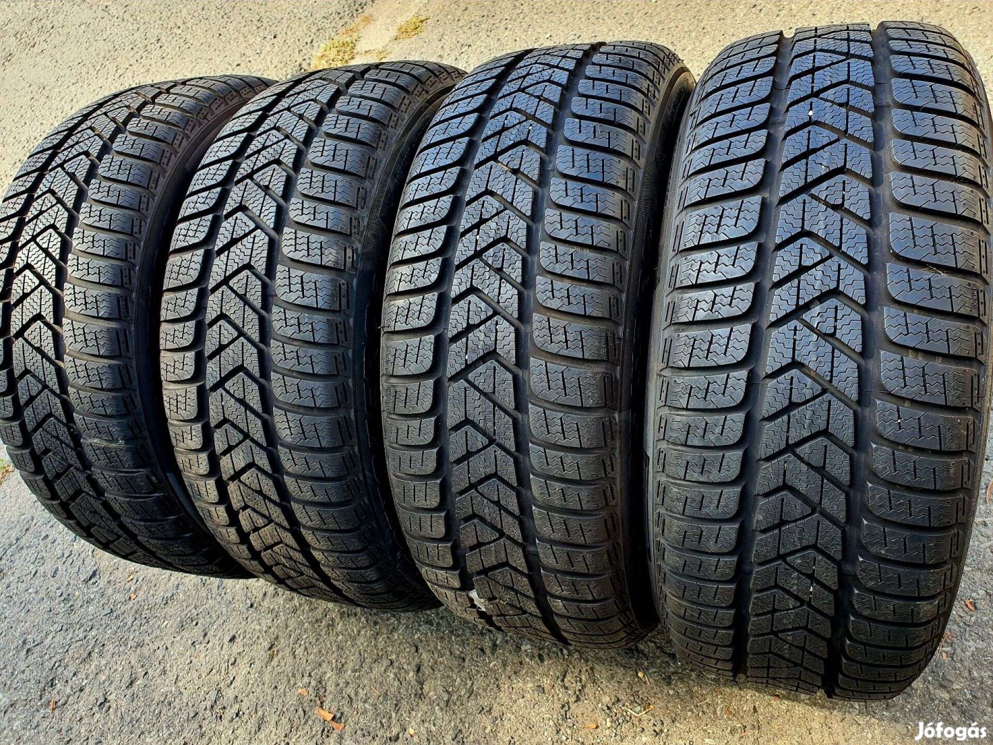 225/60 R18 104H XL - Pirelli Sottozero 3
