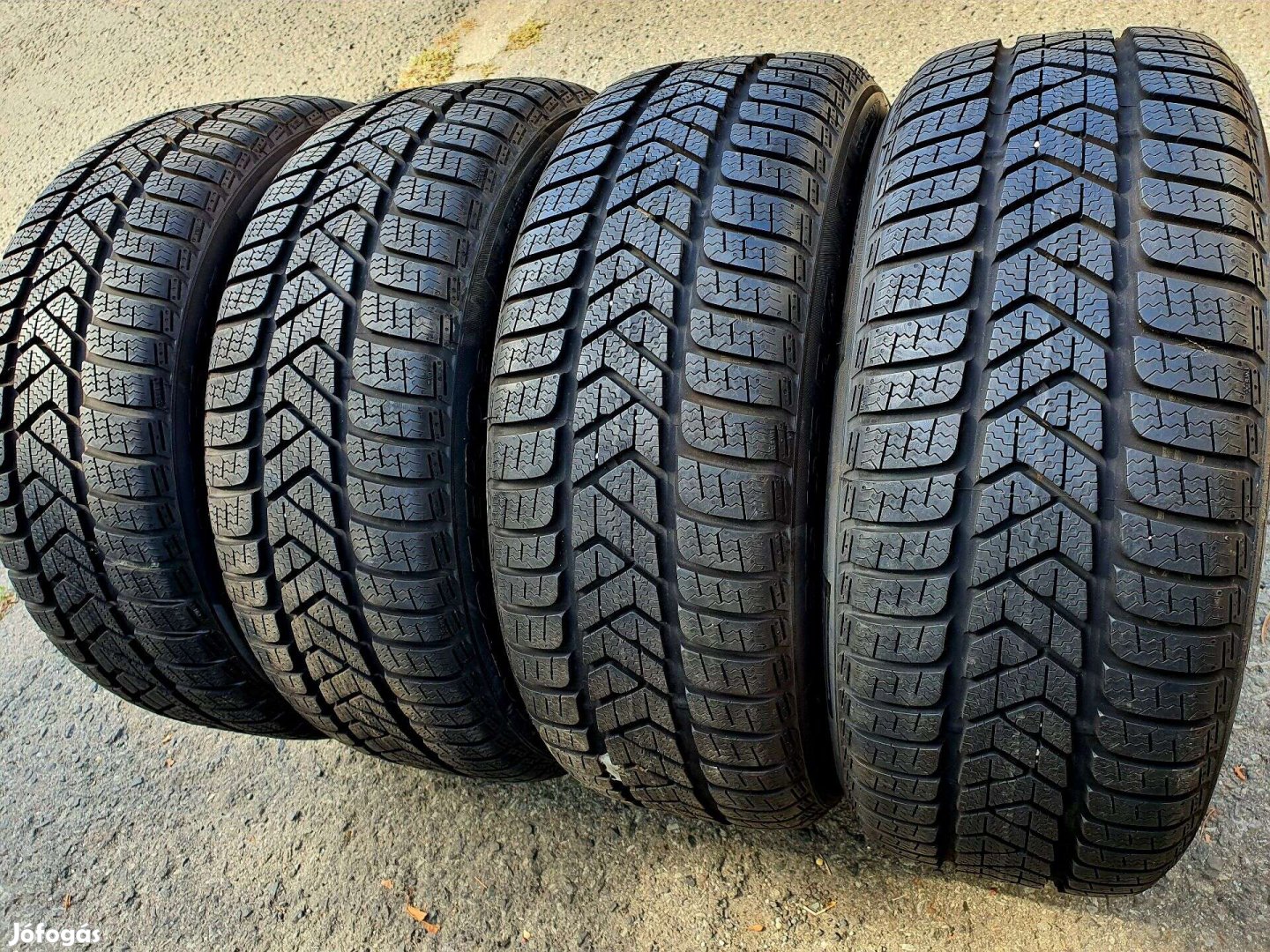 225/60 R18 104H XL - Pirelli Sottozero 3
