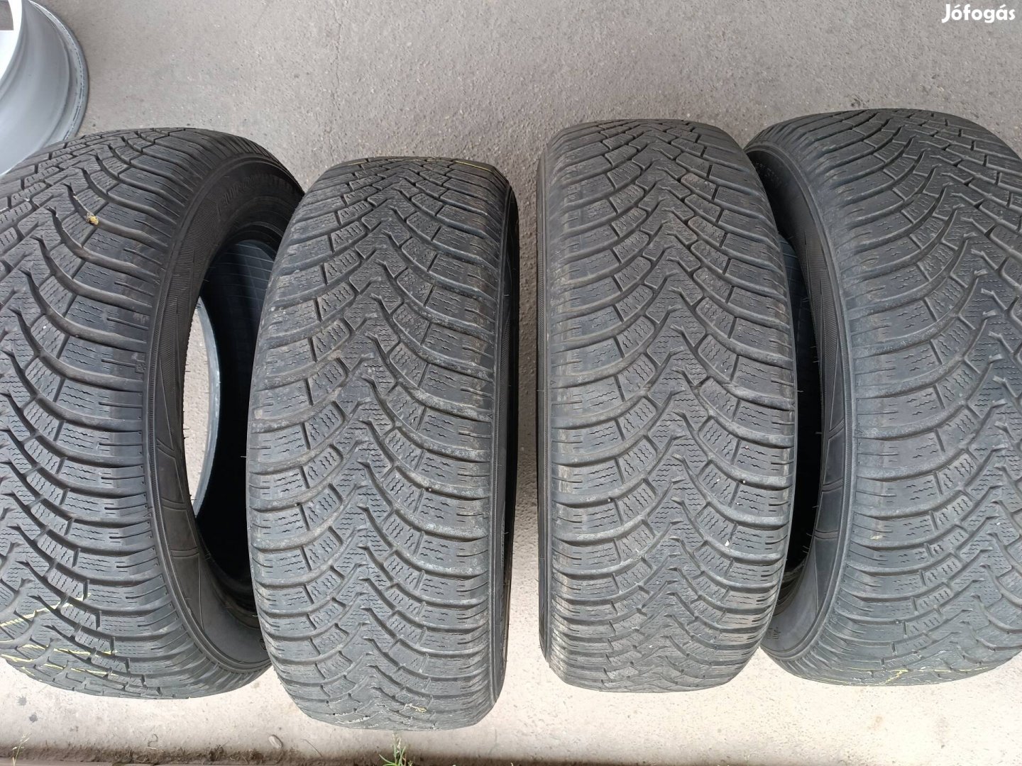 225/60 r17 103v Falken Eurowinter hs01 suv téli gumi garnitúra 