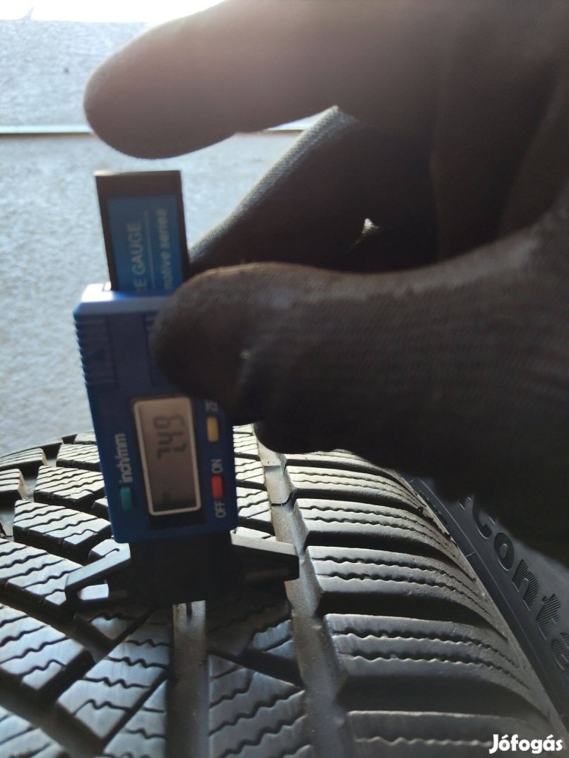 225/60 r17 99h Continental TS850P téligumi garnitúra