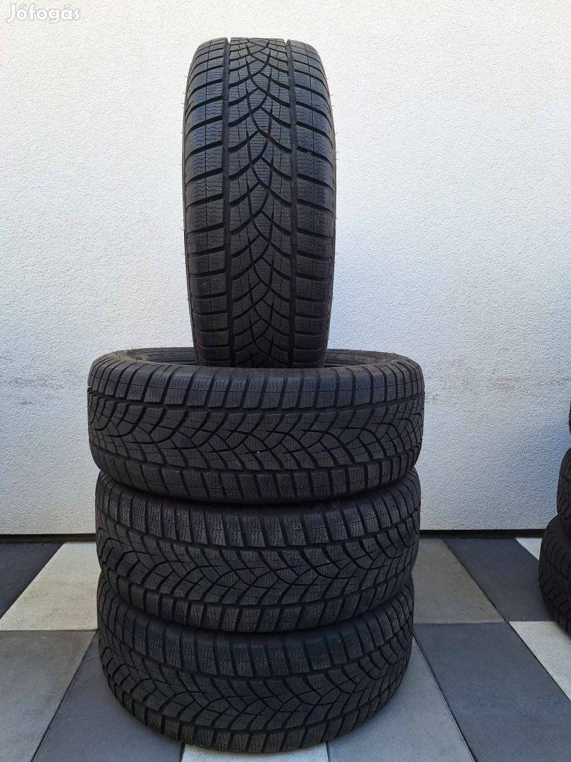 225/60 r17 Goodyear közel új téligumi DOT2621