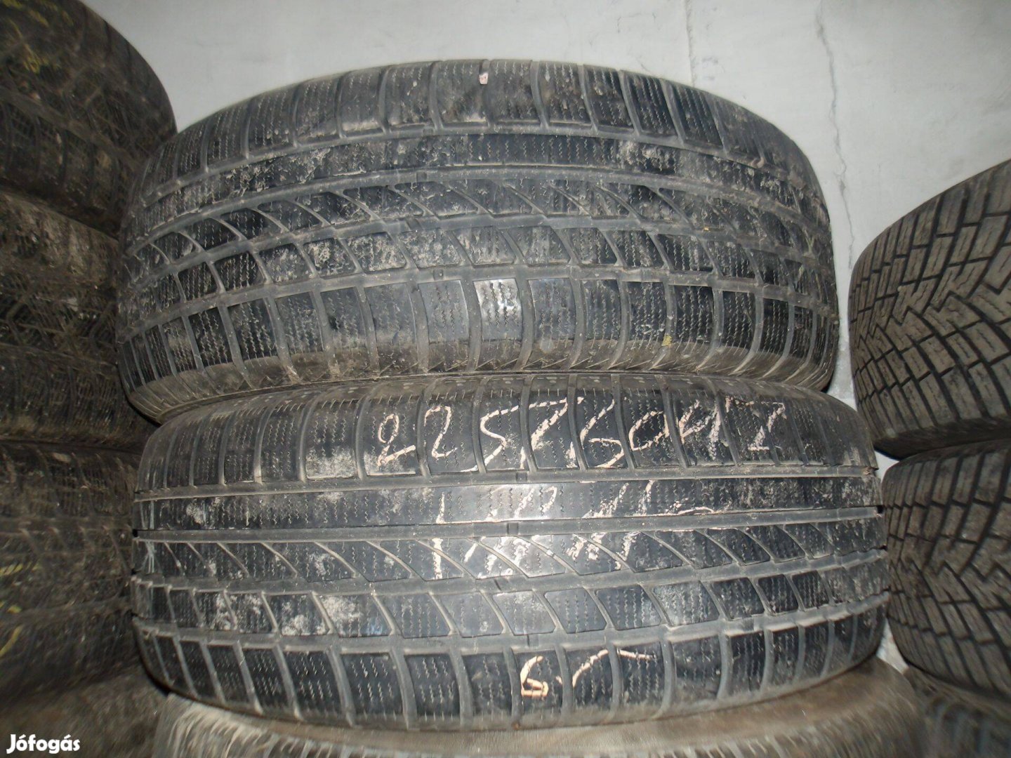 225/60r17 Hankook téli gumi ajándék szereléssel