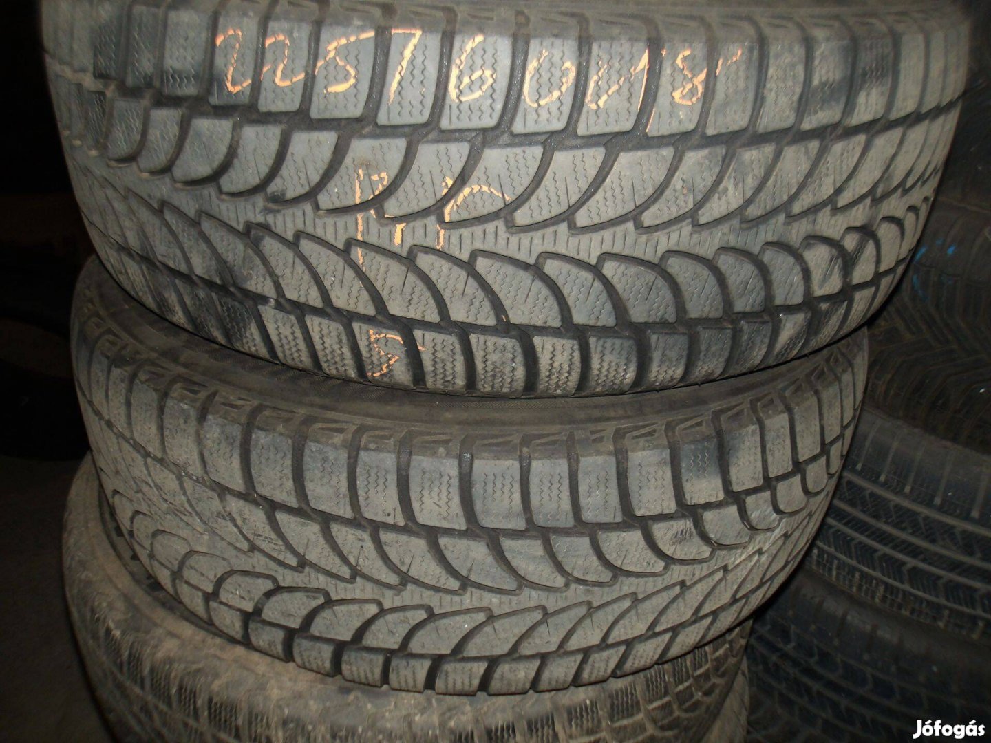 225/60r18 Bridgesotne téli gumi ajándék szerleéssel