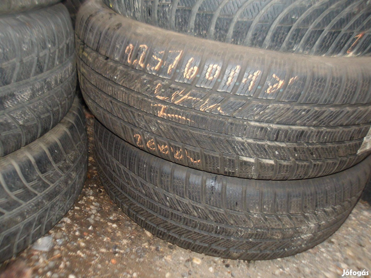 225/60r18 Continental téli gumik ajándék szereléssel