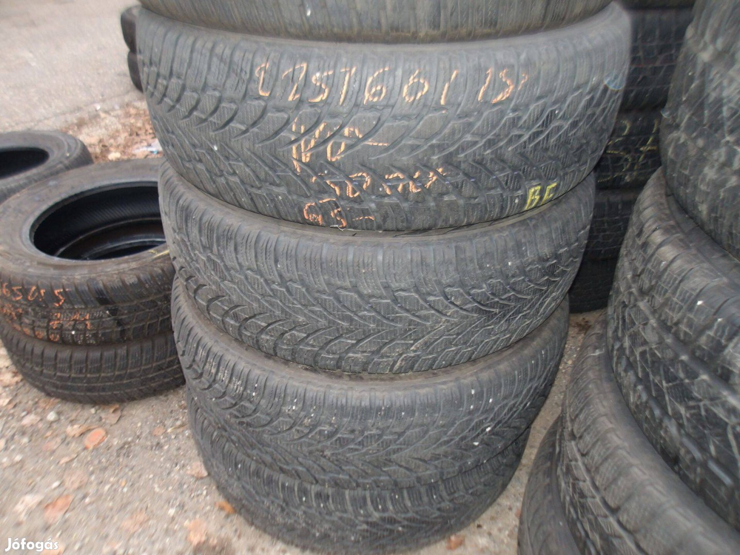 225/60r18 Nokian téli gumi ajándék szereléssel