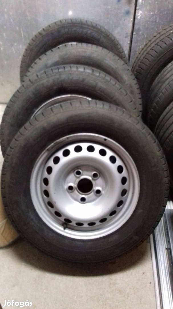 225/65R16C Michelin DOT2019