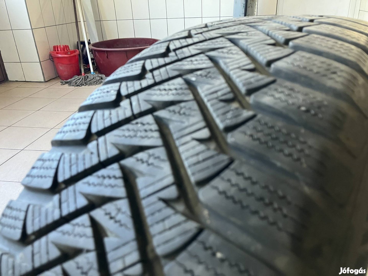 225/65R17 Laufenn Téligumi