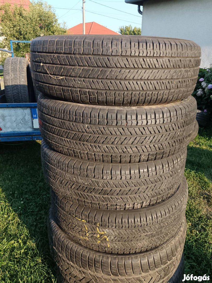 225/65R17 Yokohama nyári gumi