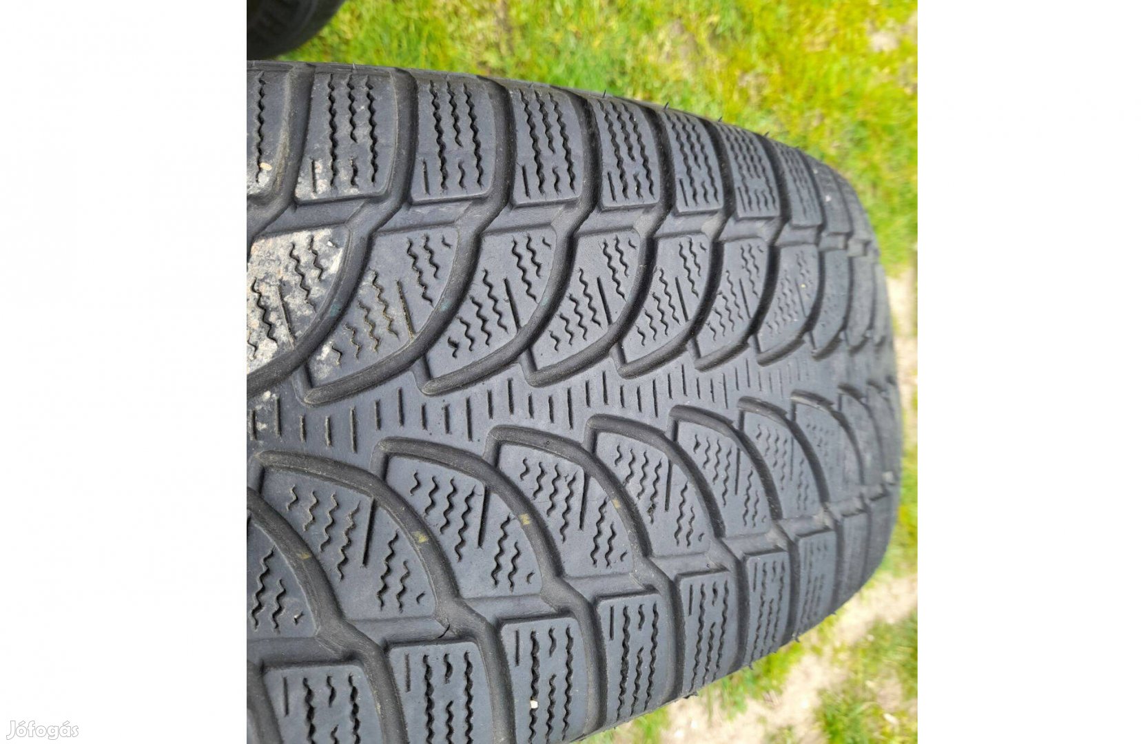 225/65/17R-102H Bridgestone Blizzak használt téli gumi