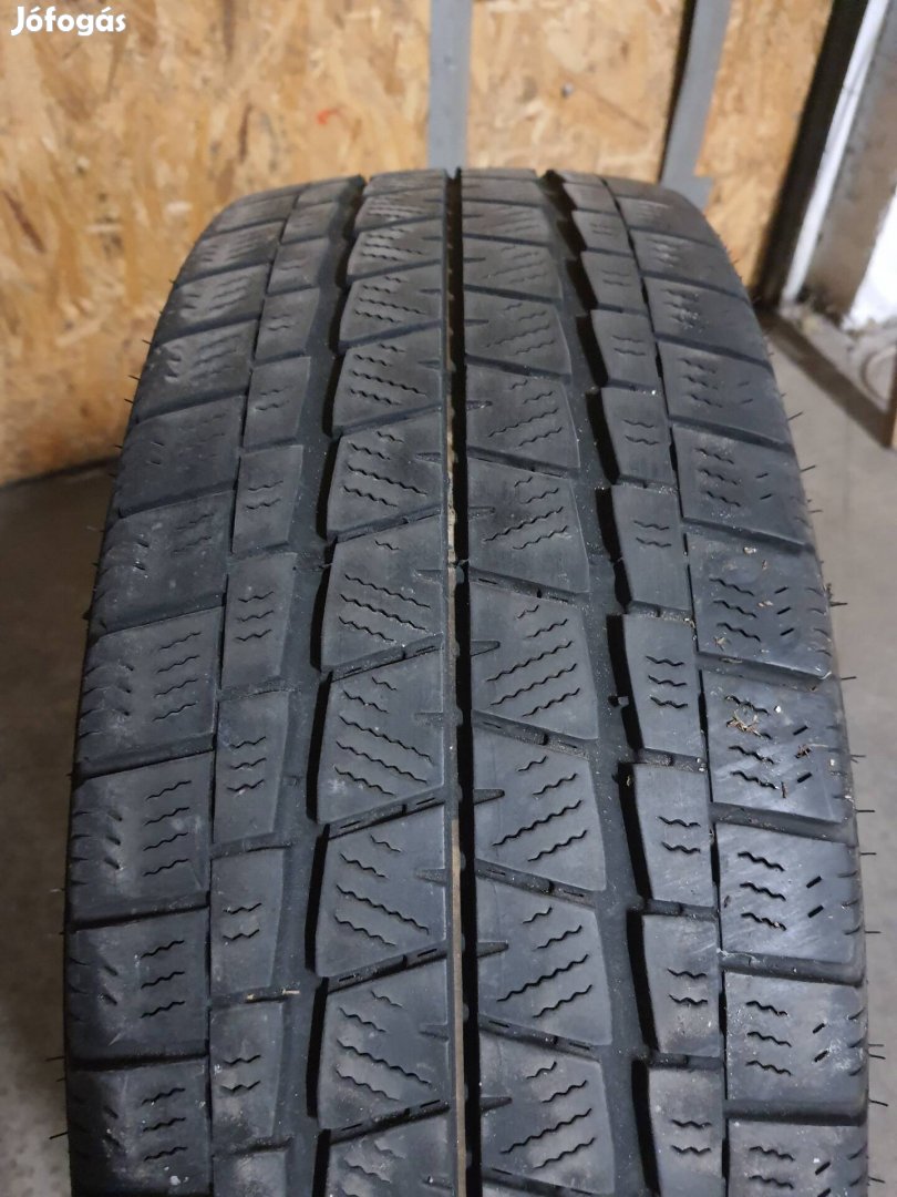 225/65 R16C Téli gumi