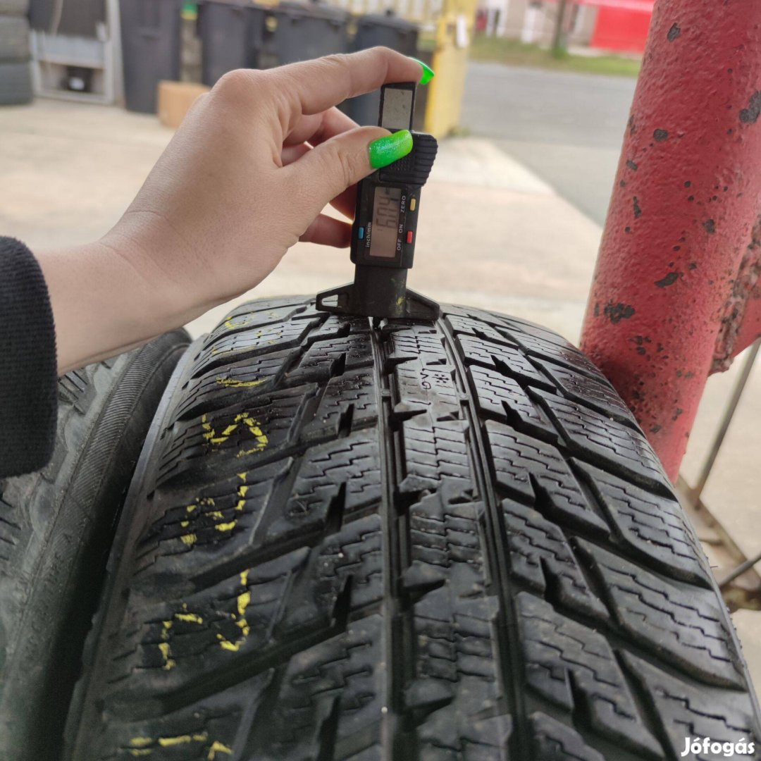 225/65 R17 Nokian téli gumi 10000ft a 4db /42/