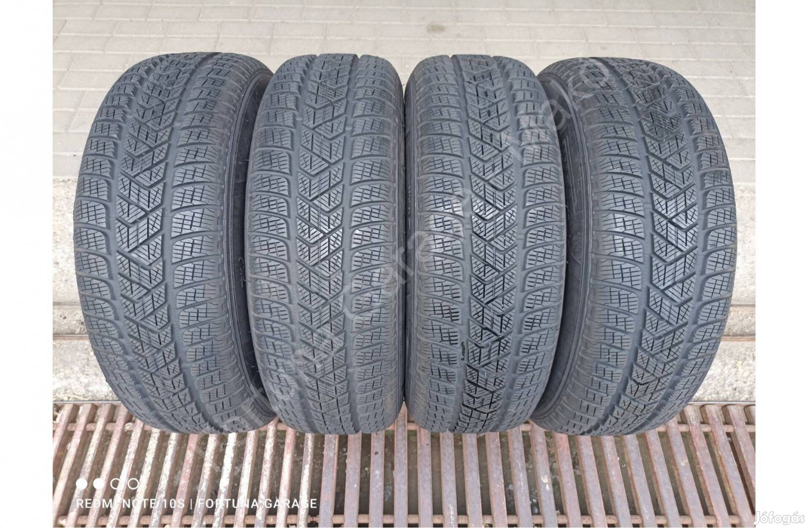 225/65 R17" Pirelli újszerű téli garnitúra