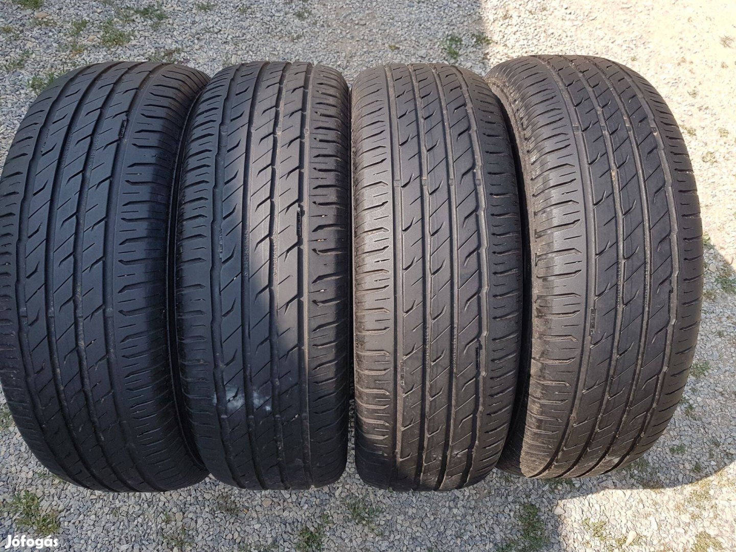 225/65 R17 nyári gumi 4db Semperit DOT2019