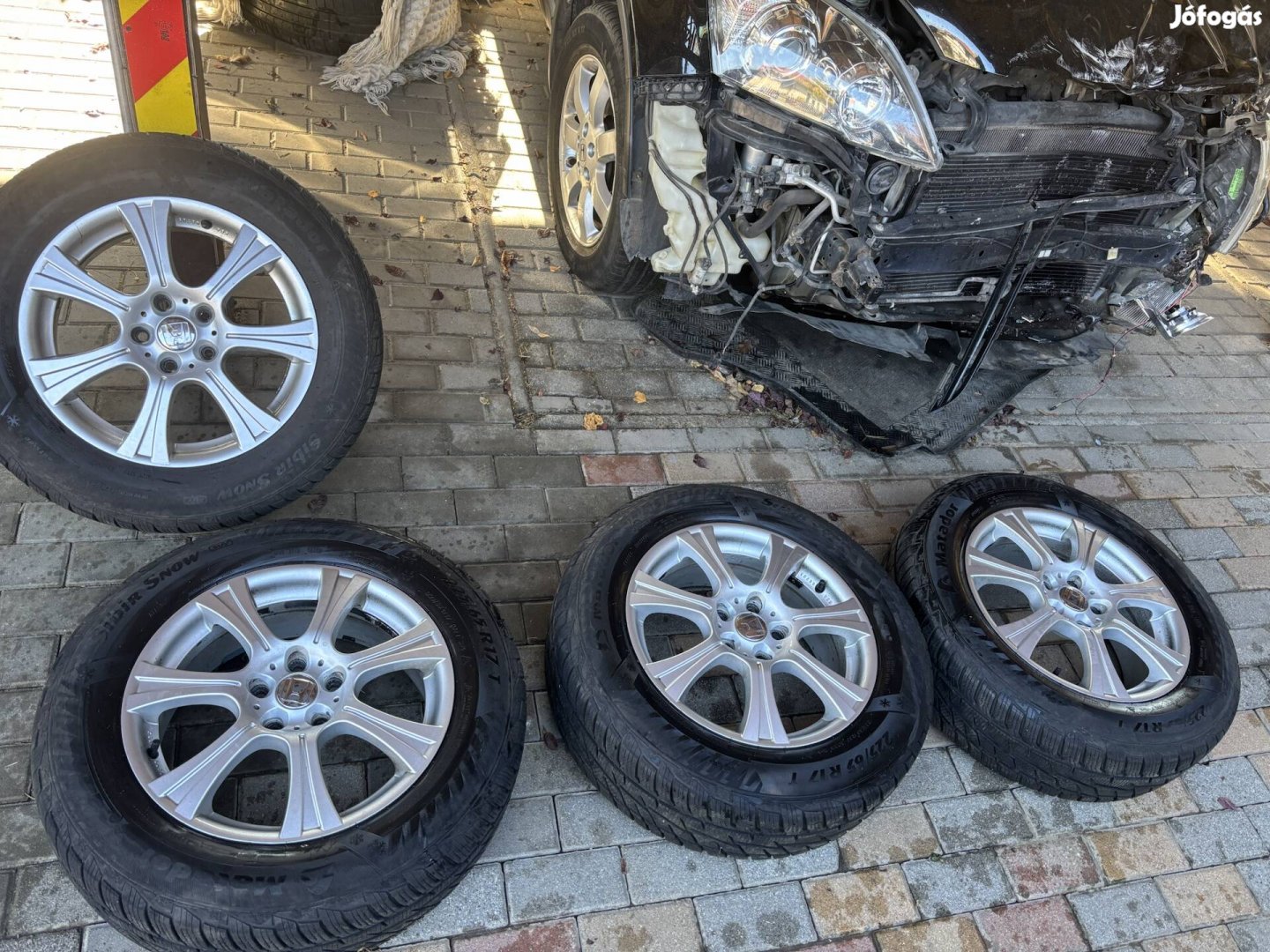 225/65 R17 téli gumi felnivel