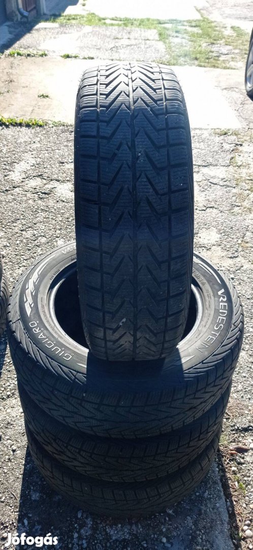 225/65 r17 4db Vredestein téli gumi eladó