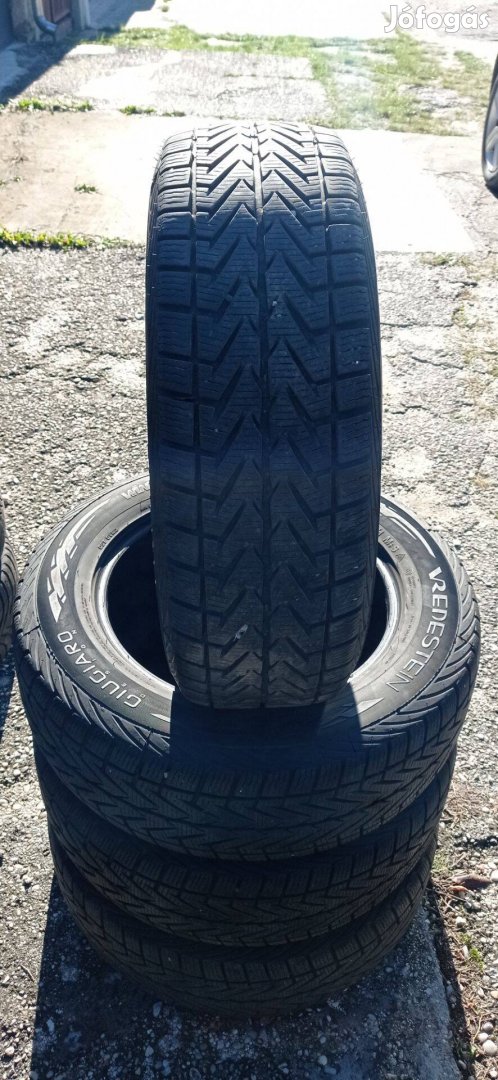 225/65 r17 4db Vredestein téli gumi eladó