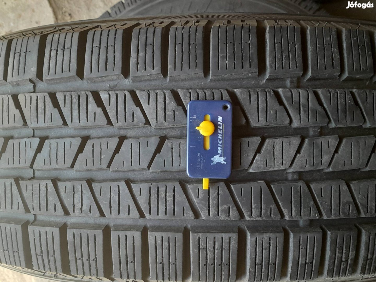 225 65 r17 gumi top szinte uj