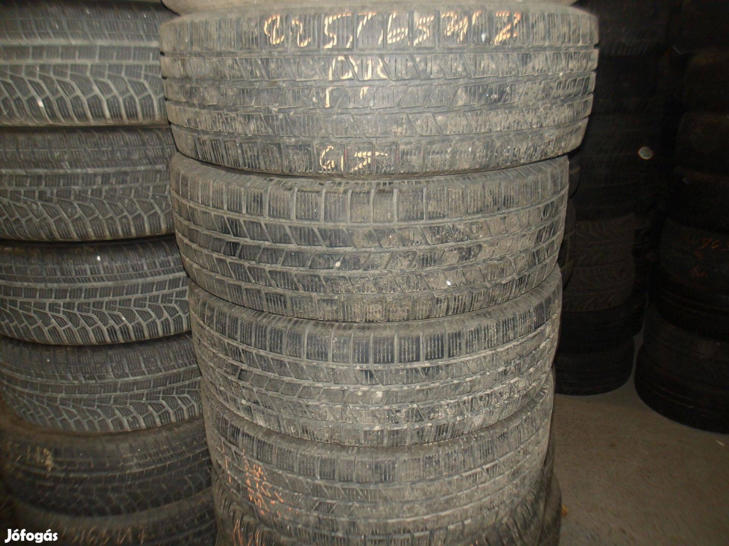 225/65r17 Pirelli téli gumi ajándék szereléssel