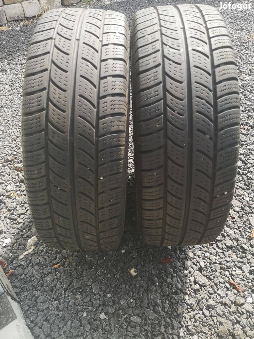 225/70R15C 32e/2db Continental téligumi kisteherre