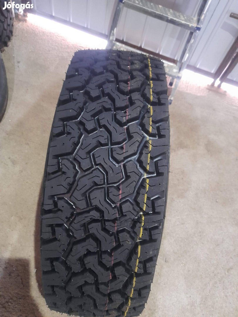 225/70R15 Kukac mintás terepgumi