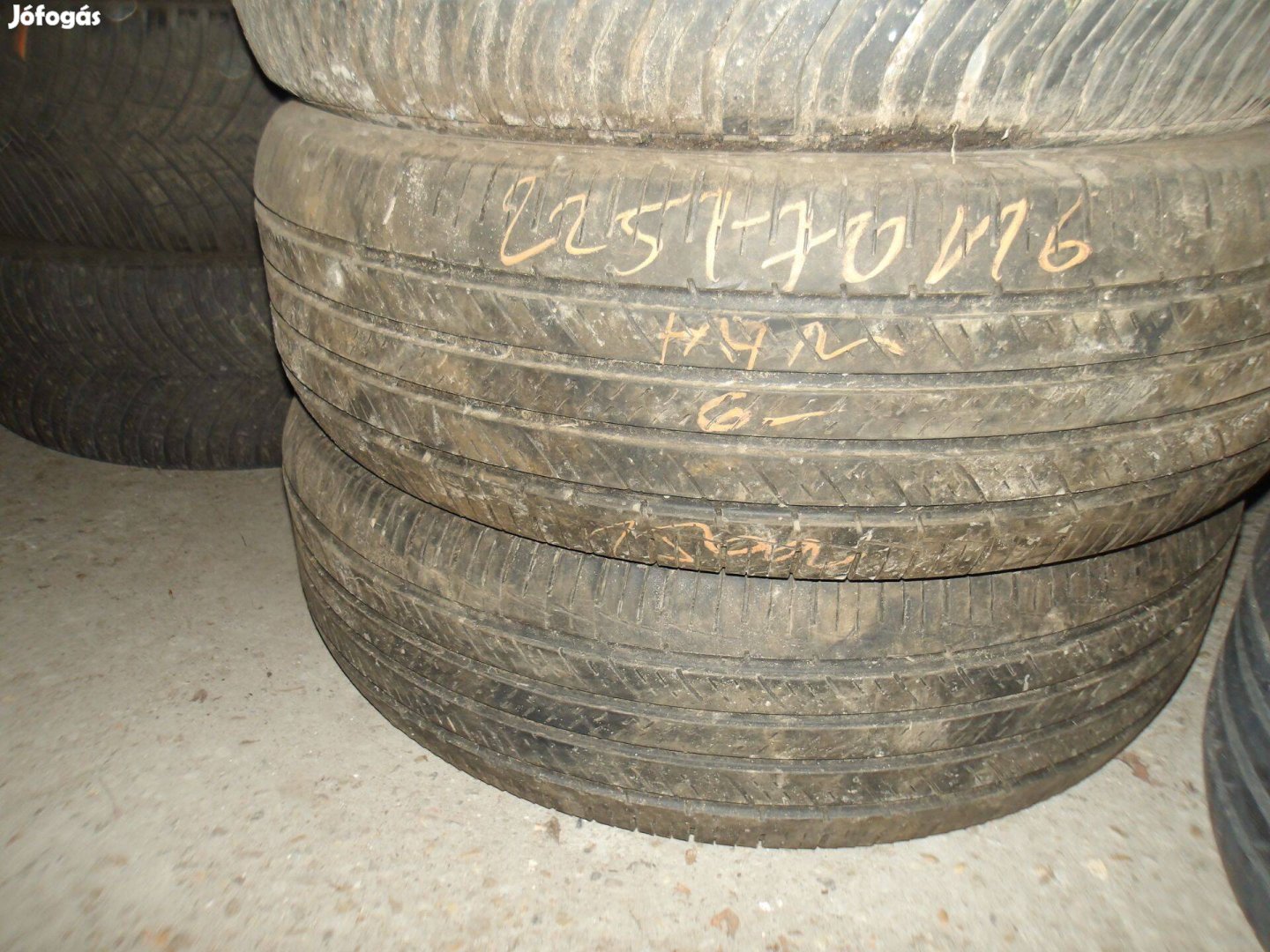 225/70r16 Hankook nyári gumi ajándék szereléssel