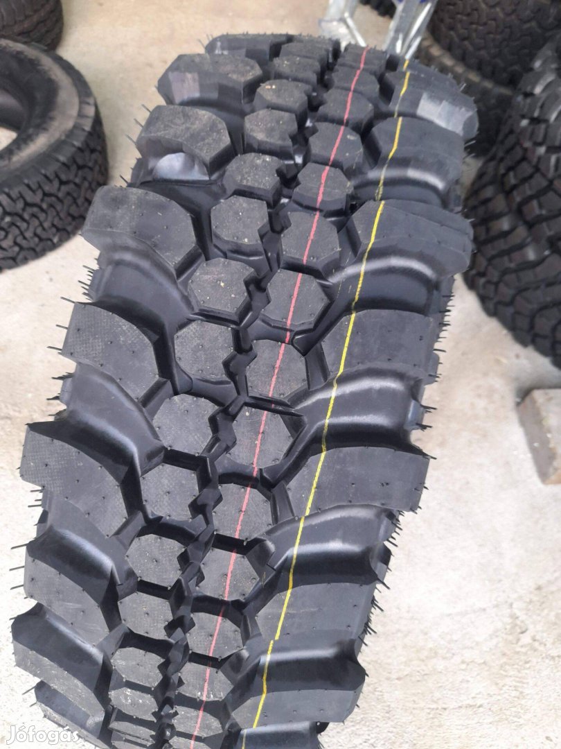 225/75R15 Simex mintás terepgumi